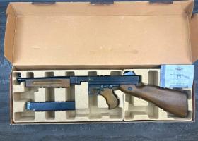 Пистолет-пулемет пневматический Umarex Legends M1A1 (Автомат Томпсона, метал, автоматика), кал. 4,5 мм (б/у)